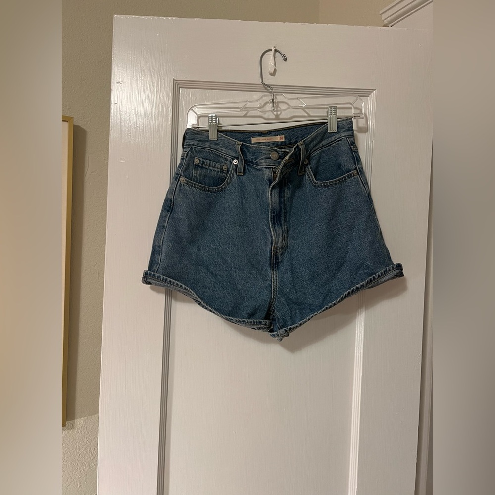 Levi’s High Loose Shorts